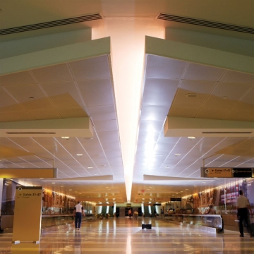 JFK 9号航站楼的穿孔天花板瓷砖